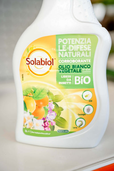 Olio Bianco Vegetale Pronto Uso Spray - Solabiol, corroborante naturale per piante, stimola difese naturali.