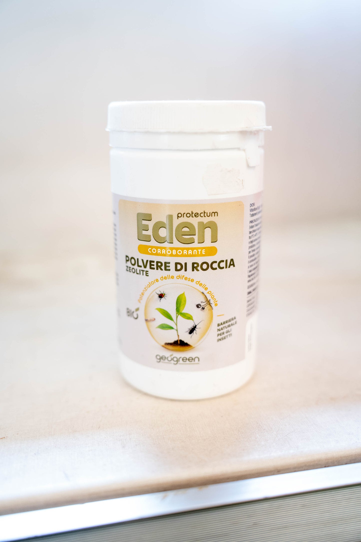 ZEOLITE POLVERE DI ROCCIA - Contro Gli Insetti E I Funghi