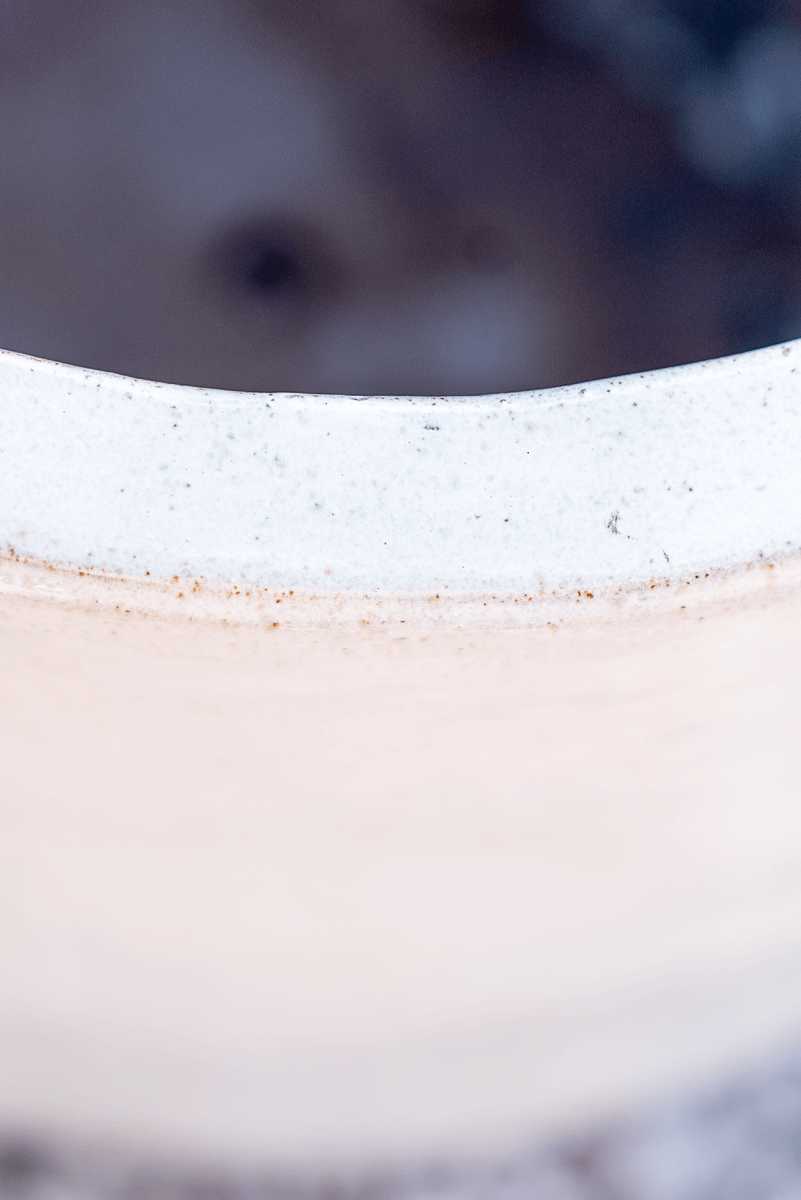 Vaso Nha Trang Falling White