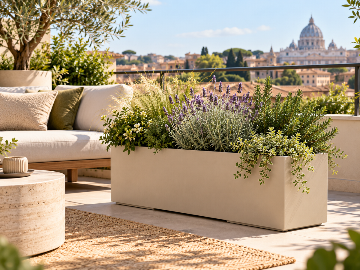 Esempio di terrazzo arredato con elementi della collezione Matheria